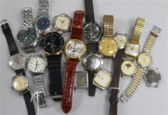 A mixed quantity of gentlemans wrist watches including Rubens Super Diver and Roamer.